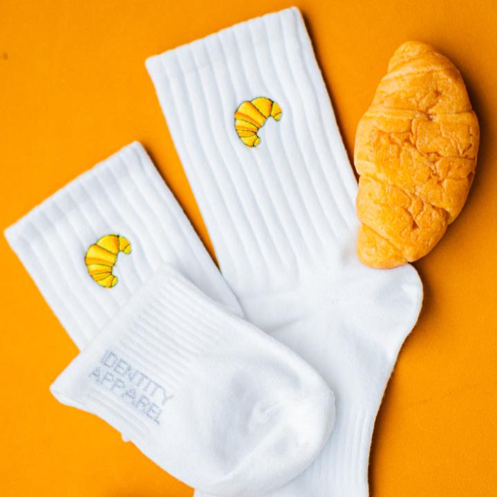 Basic Crew Socks with Croissant Embroidery