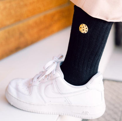 Basic Crew Socks with Cookie Embroidery